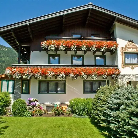 Huber * Flachau